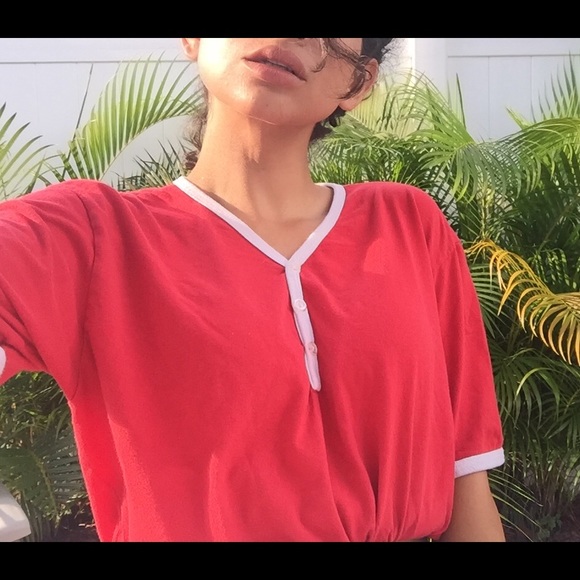AMERICAN APPAREL RED & WHITE BUTTON UP basic Tee - Picture 4 of 5